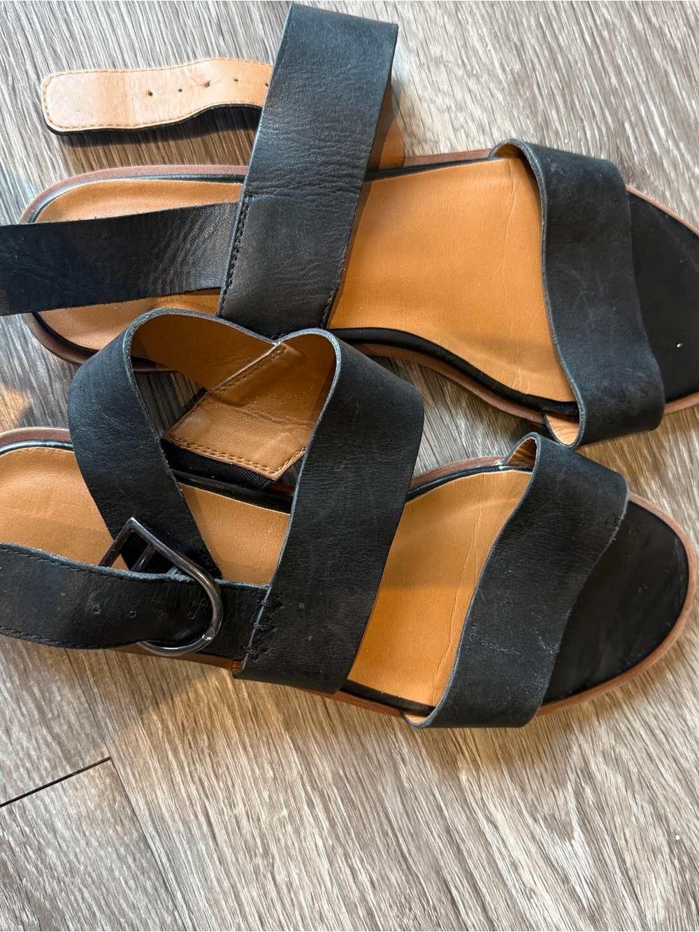 Franco Sarto Black Wide-Strap Leather Sandals - Picture 2 of 2